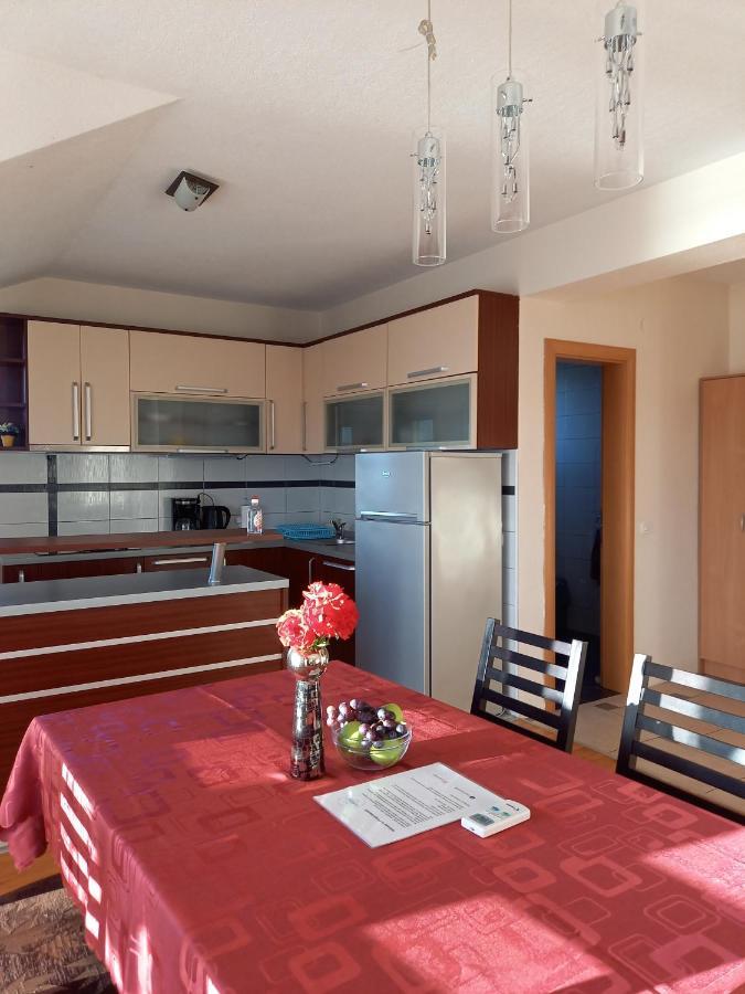 Ps Apartments - Peshtani Peštani Eksteriør bilde