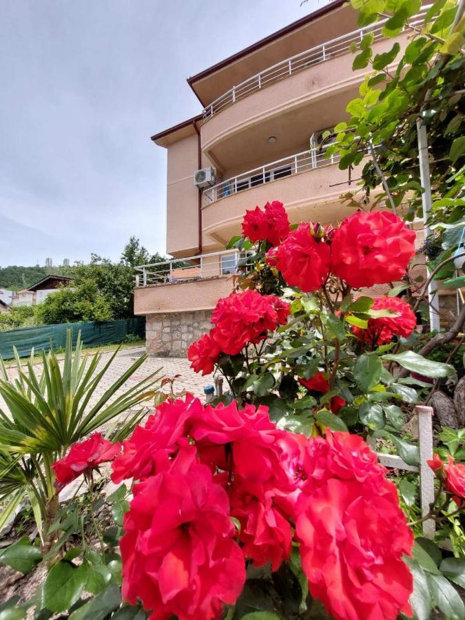 Ps Apartments - Peshtani Peštani Eksteriør bilde